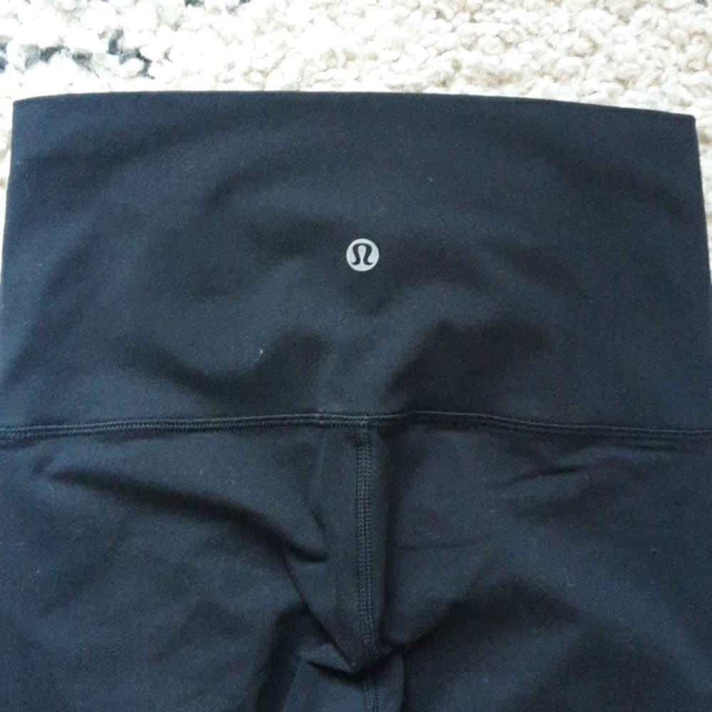 Lululemon black leggings